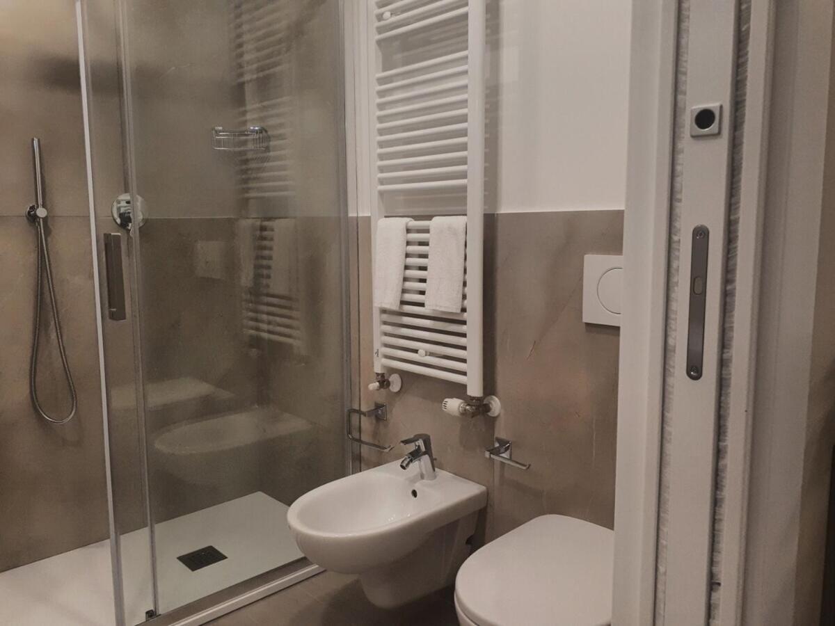 Smart Apartment Sei Chiese - Twa Bologna Phòng bức ảnh